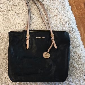 Michael kors black leather handbag